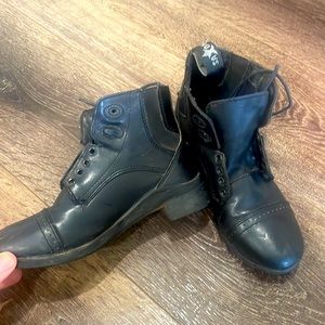 Girls riding boots